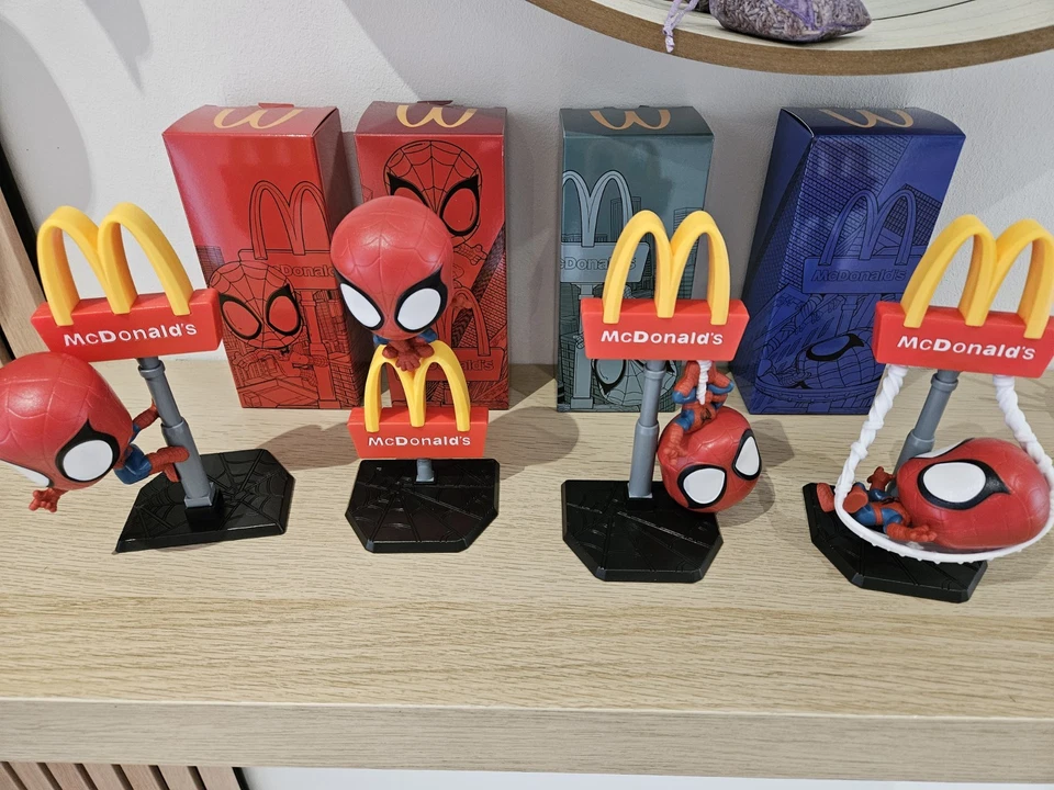 Lots Des 4 Figurines Collectors Mcdonalds SPIDERMAN - Photo 1/1