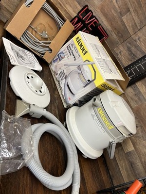 Bissell CM 1655 Deep Cleaning wet/dry vacuum cleaner USED TWICE !!!