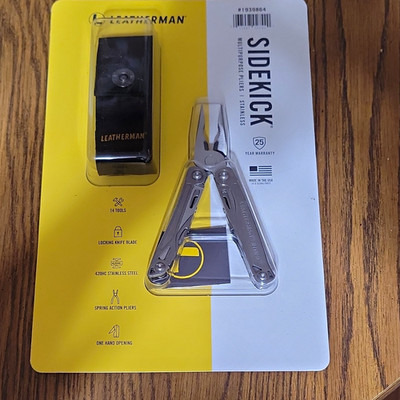 Leatherman Sidekick Multi-Tool 14 Tools 420HC Stainless w/ Sheath 1939864