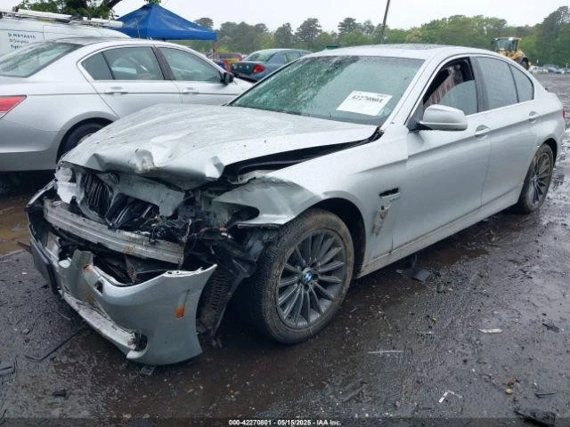 Guantera usada se adapta a: BMW 535I Grado A 2011 Foto 4 de 4