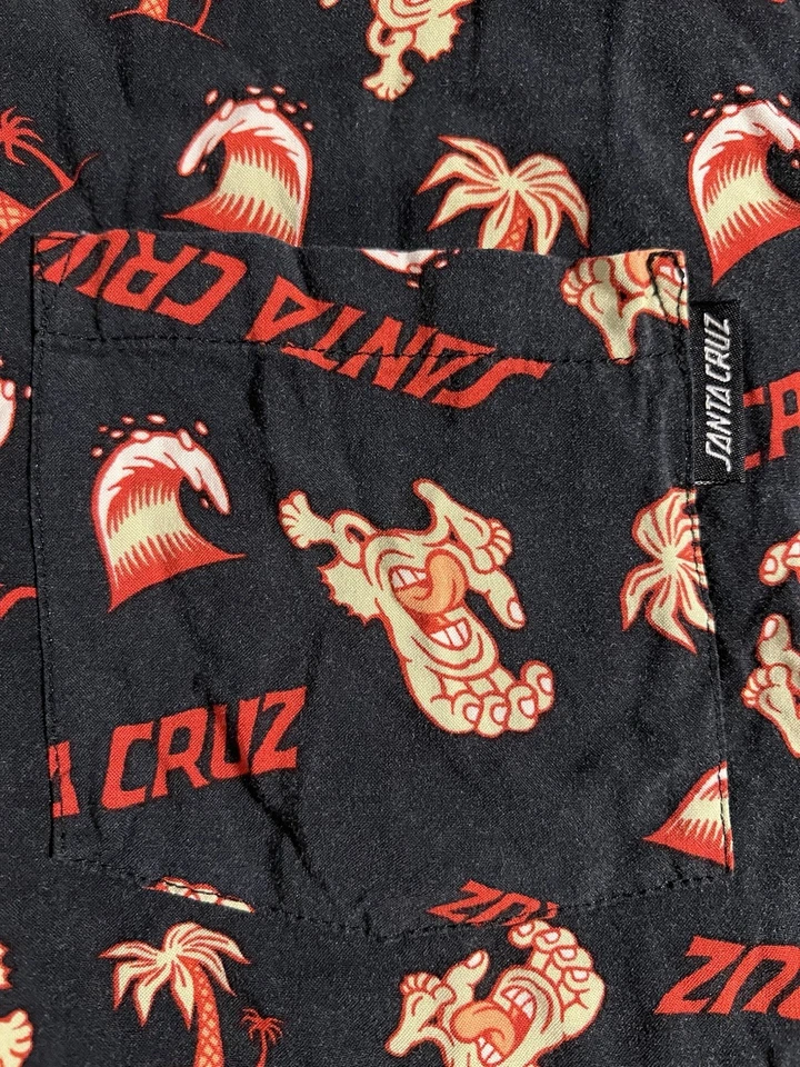 Santa Cruz Screaming Hand Beach Bum Rayon Men's Large Shirt Skate AOP Skater - Image 4 of 4