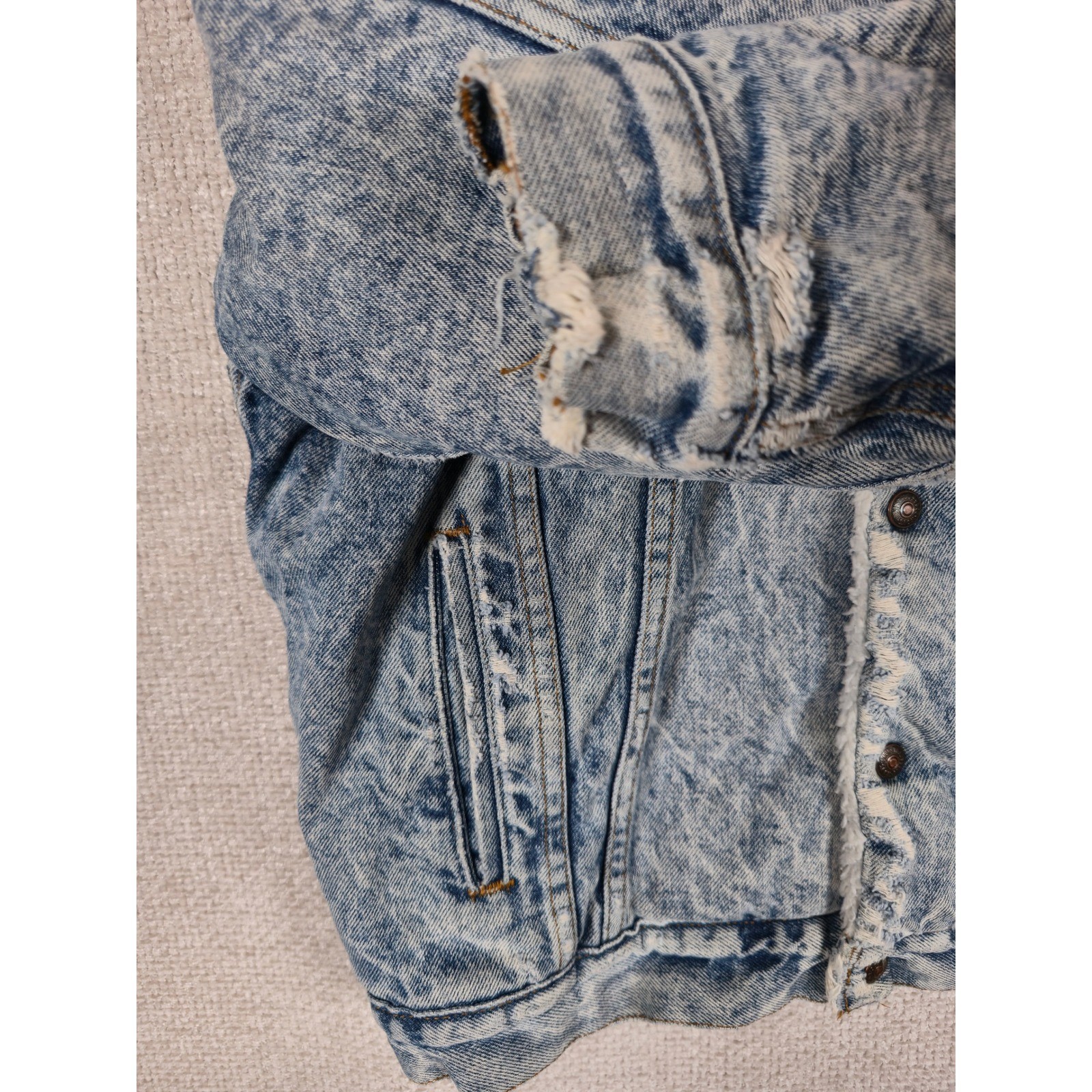 Vintage Levis 70609 0219 Sherpa Lined Denim Jacket Acid Wash Blue Made in USA M thumbnail 5