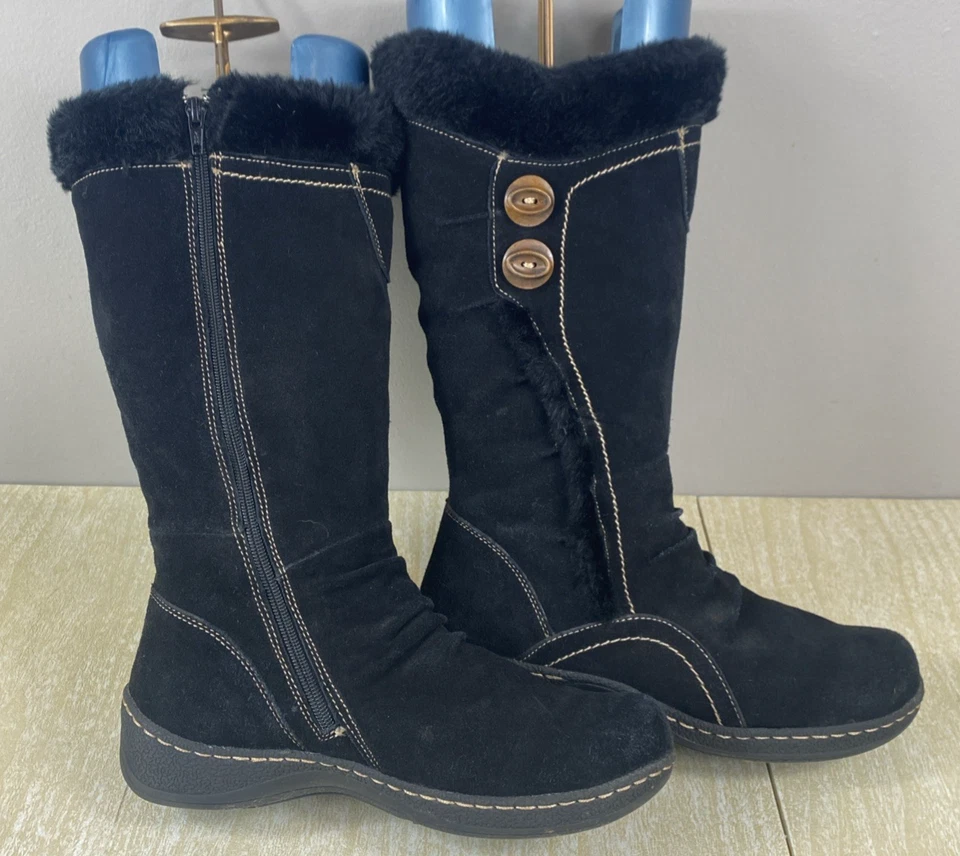 Botas de neve Baretraps camurça preta forrada de pele sintética inverno tamanho 9M sistema Stay Dry - Imagem 2 de 4