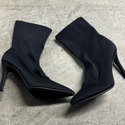 TOP Moda Women's Black Heeled Sock Boots Size 9 Classic Streetwear Minimalist