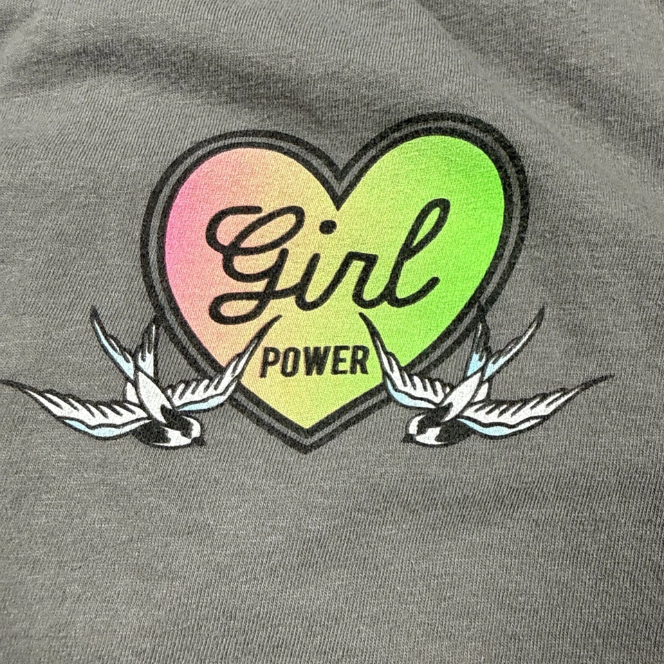 Camiseta City Streets Mujer M Gris Niña Power Gráfico Manga Larga Cuello Redondo Foto 4 de 4