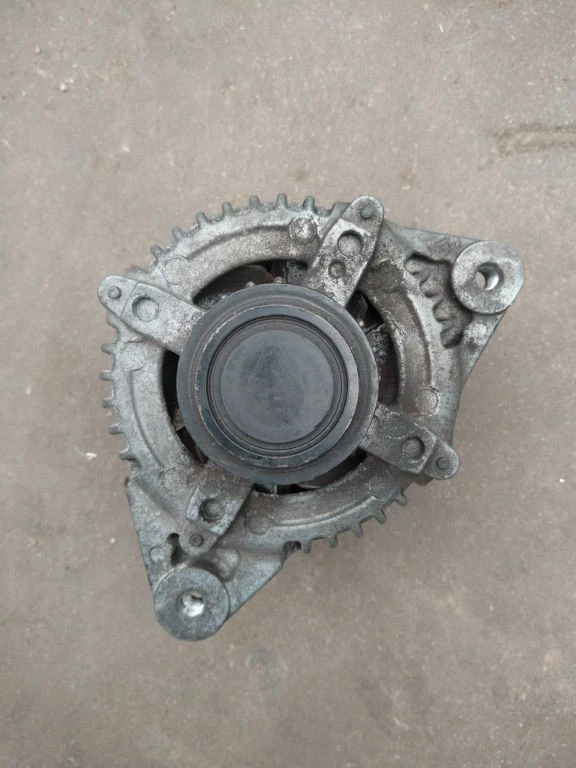 Kia Sorento 2014 Alternator 373002P200 Diesel 145kW DVA49693 - Image 2 of 4