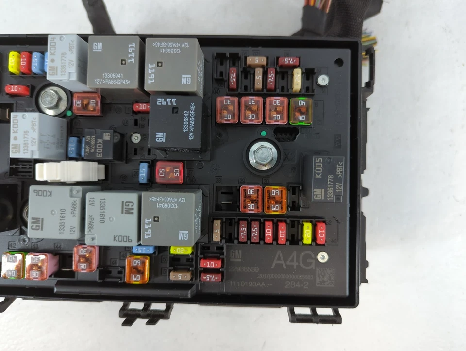 2013-2016 Buick Verano Fusebox Fuse Box Relay Module 22938539 NQPDL - Image 4 of 4
