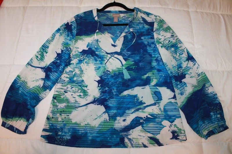 Chico's Women's Top Size 1 (Med) Long Sleeve V Neck Blue White Abstract Print