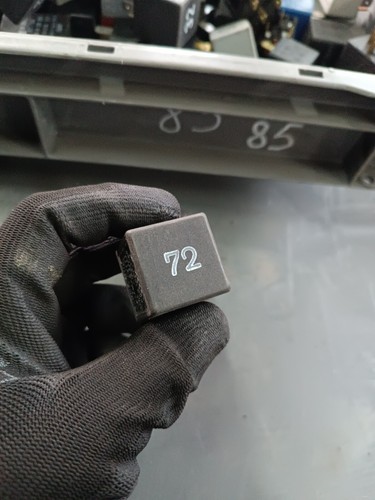 Original VW BUS T4 Relais 72 Wisch Wasch Heckklappe 191955529