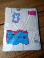 Ladies Cream Soft Jersey Full Button Pockets Nighty 10/12 approx 24" wide NEW