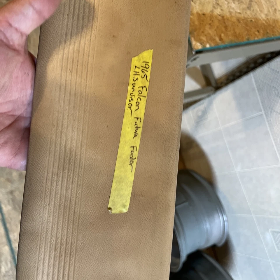 1965 Falcon Fordor 4 Door Post LH Sunvisor - Image 4 of 4