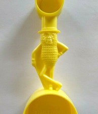Peanut Yellow Measuring Spoon Scoop 1950s Pla...