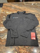 The North Face���Skyline 1/2-Zip FleeceMen's Small Company Logo NWT