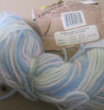 Vintage Caron DAZZLEAIRE Dazzle Aire acrylic blend Yarn 2666 Pink Blue White 1.4