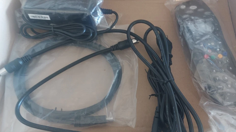 NEU Humax PR-HD3000C Kabel Receiver - Schwarz Neu Sky - Bild 4 von 4