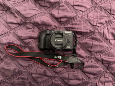 Canon EOS M6 Mark II Camera  w/ 15-45mm Lens, Viewfinder, 2 Batteries