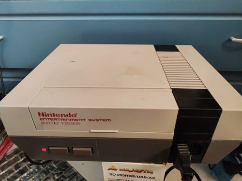 Console Nintendo NES 8Bit PAL Originale completa, piccolo difetto alimentatore - Foto 3 di 4