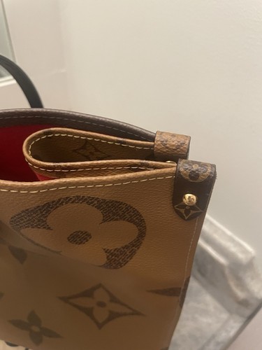 Louis Vuitton Monogram Onthego Gm - Picture 15 of 22