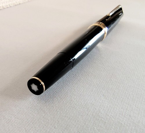 MONTBLANC Fountain Pen 12 Black Resin Nib F 18K 1960s Vintage - 第 3/9 張圖片