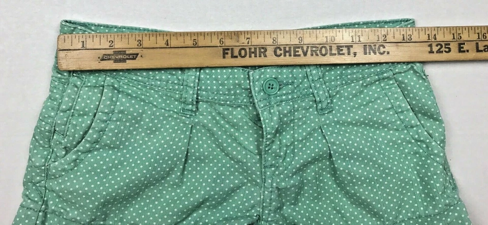 American Rag Green White Polka Dot Short Shorts Misses Size 0 (27" X 2") - Image 4 of 4