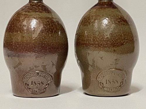 Vintage Bendigo Pottery Salt & Pepper Shakers Set - Australian Made - Picture 4 of 9