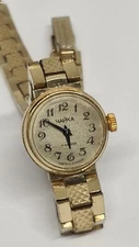 Mechanical female Soviet watch "Chayka" USSR vintage retro seagull.
