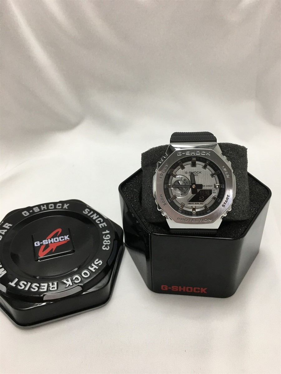 CASIO G-SHOCK GM-2100 シルバー/ブラック Amazon.co.jp: [カシオ] 腕時計 ジーショック 【国内正規品