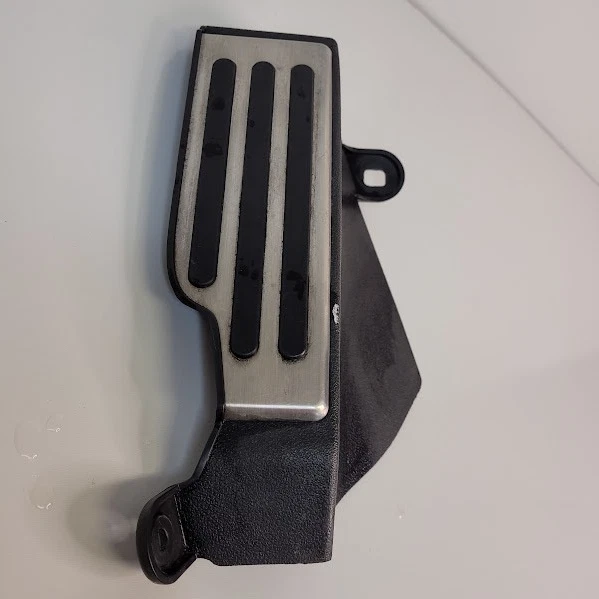 Saturn Sky Pontiac Solstice 2008 reposapiés pedal muerto panel de patada negro OEM Foto 2 de 4