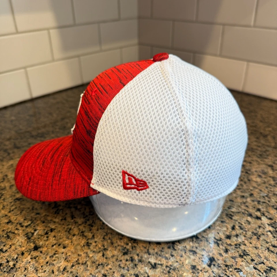 Louisville Cardinals New Era 39Thirty Hat Cap Med Large Stretch Fit Red White - Image 2 of 4