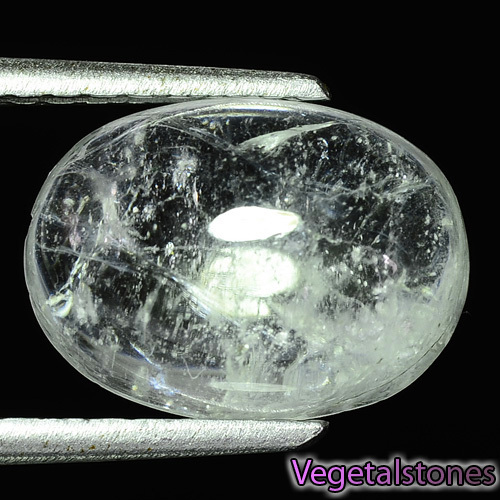 Scapolite blanche fluorescente 4.79Cts pour remplacer une gemme perdue