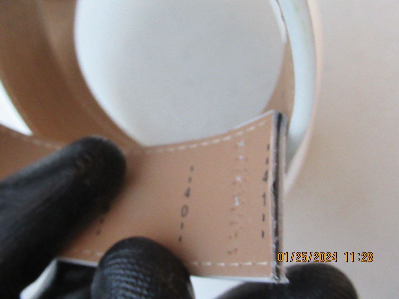 Nexbelt No Holes Golf Belt White Pre-cut to size 40" NEW Missing Packaging