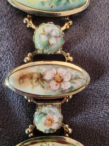 Vintage Hand Painted Necklace and Bracelet - Picture 3 of 4