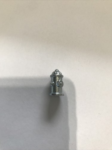 Monopoly Token Fire Hydrant Dog Pug Opoly Replacement Parts Pieces - 第 1/2 張圖片