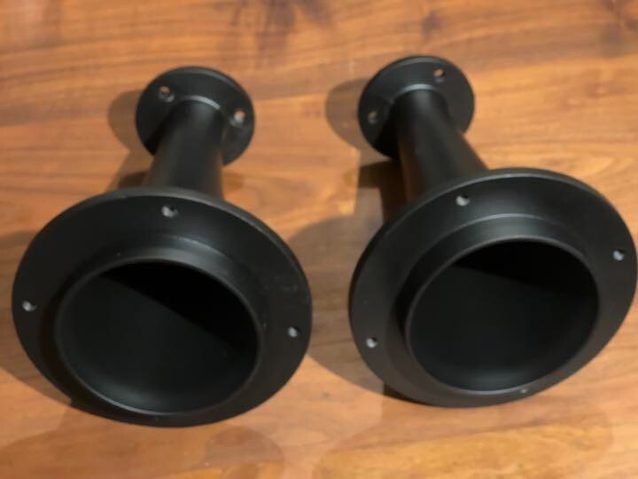 Late Model Jbl 2307 Horns Pair For 4344 High-Frequency from Late Model Jbl 2307 Horns Pair For 4344 High-Frequency from