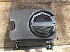 chrysler 300 factory subwoofer