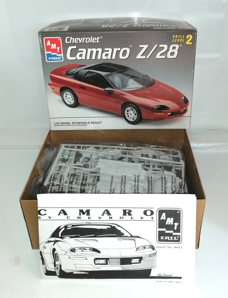 AMT ERTL 1/25 CHEVROLET CAMARO Z/28 REF.8611 KIT MONTAGGIO OBSOLETO - Immagine 2 di 2