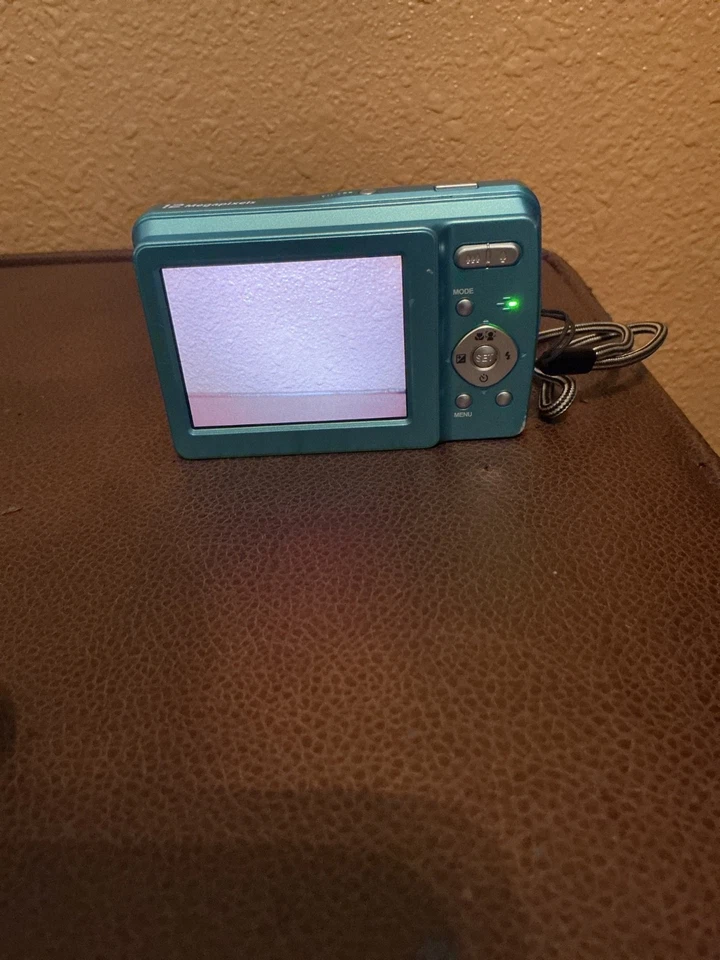 Sanyo Digital Camera VPC-S1213 3x Optical Zoom 12MP Blue LCD Camera - Image 3 of 4