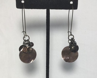 Earrings, dangle, brown/gray shell discs, beads, 2.75'' , pierced, wires
