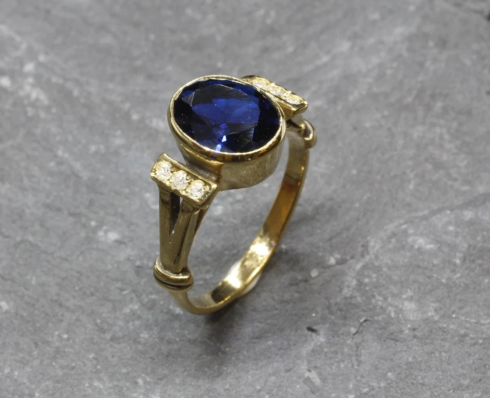 Anillo de compromiso de diamantes y zafiros naturales de corte ovalado de 2,60 quilates de oro amarillo de 14 quilates talla 6 Foto 3 de 4