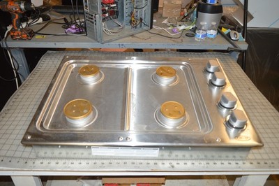 DCS CDU304L 30'' Stainless LP Gas 4 Burner Cook-Top NOB #18209 BP