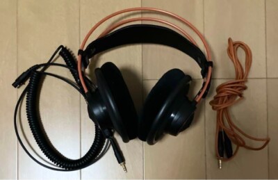 AKG K712 Pro Reference Studio Headphones Over-Ear Headphones AKG