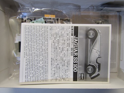 Hasegawa 1:32 Scale Jaguar SS100 Super Detail Model Kit # TO003:2800 - Picture 5 of 11