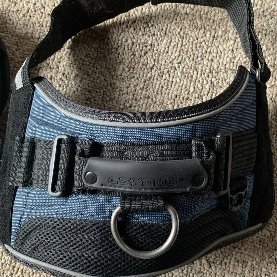 Ezydog Convert Harness XL Blue With Two Large Expandable Saddle Bags - Image 3 of 4