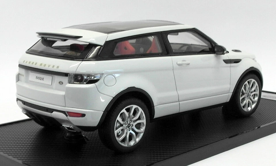 Century Dragon 1/18 Scale CDLR-1002 - 2011 Range Rover Evoque - White - Image 2 of 4