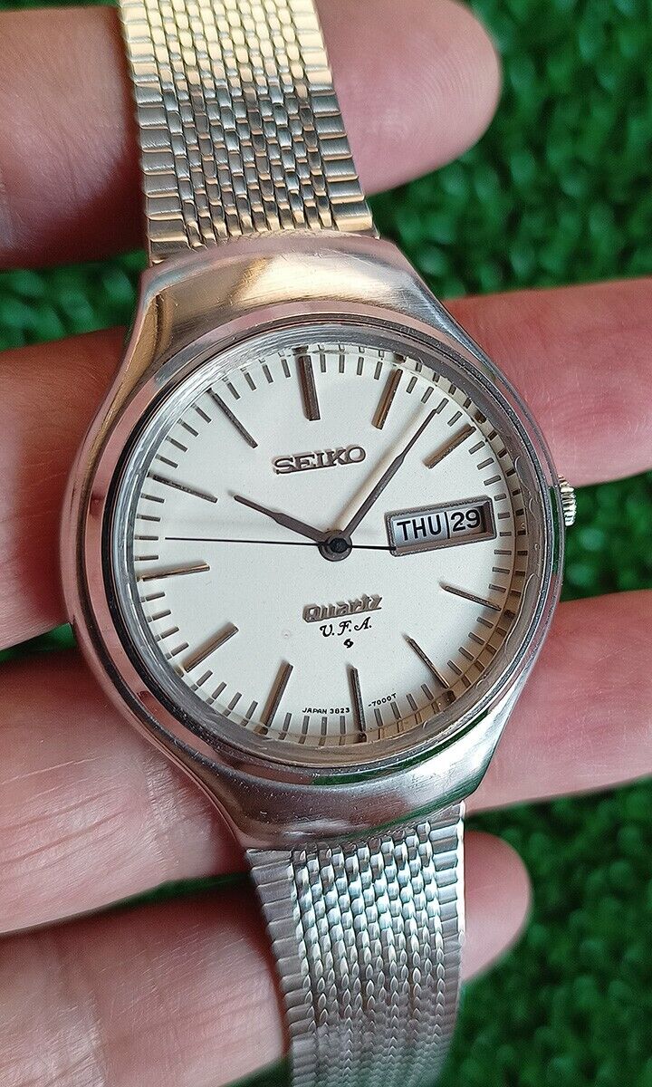 VERY RARE VINTAGE SEIKO V.F.A. QUARTZ MODEL 3823-7001 JAPAN VERY RARE VINTAGE SEIKO V.F.A. QUARTZ MODEL 3823-7001 JAPAN