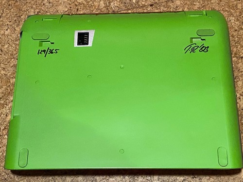 Tobias Rehberger individual DVD-player limited edition signed + DVD Ben Lewis - Picture 4 of 5