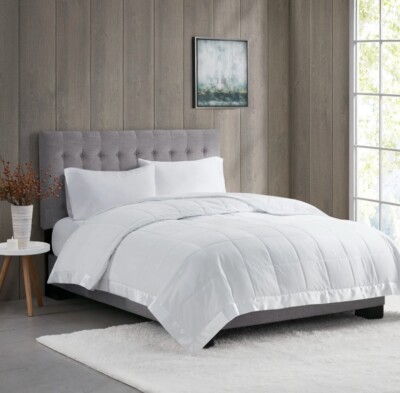 Moisture Proof Lightweight Down Alternative Silky Smooth Blanket with Satin Trim