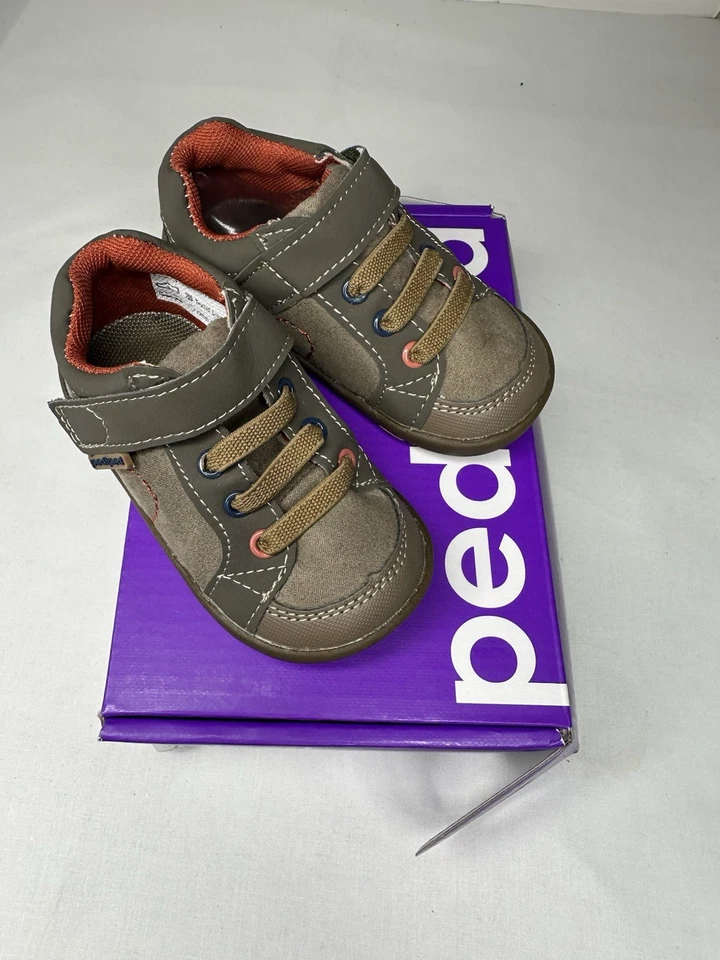 Pediped Dani Nuevo en Caja Tenis Niño Pequeño Talla 5 Bebé Niño Pequeño Marrón Tierra Foto 2 de 4