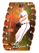 1998 Topps Stadium Club - Greg Maddux #T9B - TRIUMVIRATE LUMINESCENT