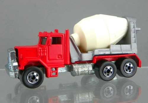 Vintage Hot Wheels Workhorses Diecast 1979 Red Peterbilt Cement Mixer Truck Flaw